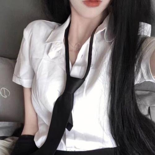 在她们眼中
